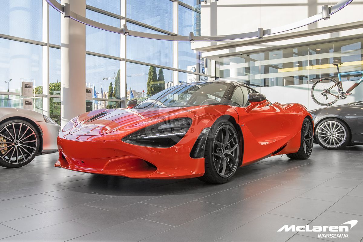 McLaren 720S 2022