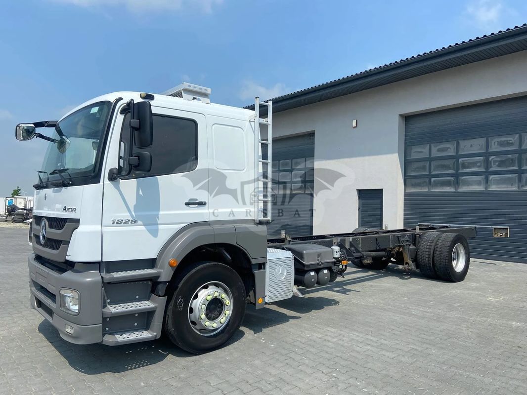Mercedes-Benz Axor 2012