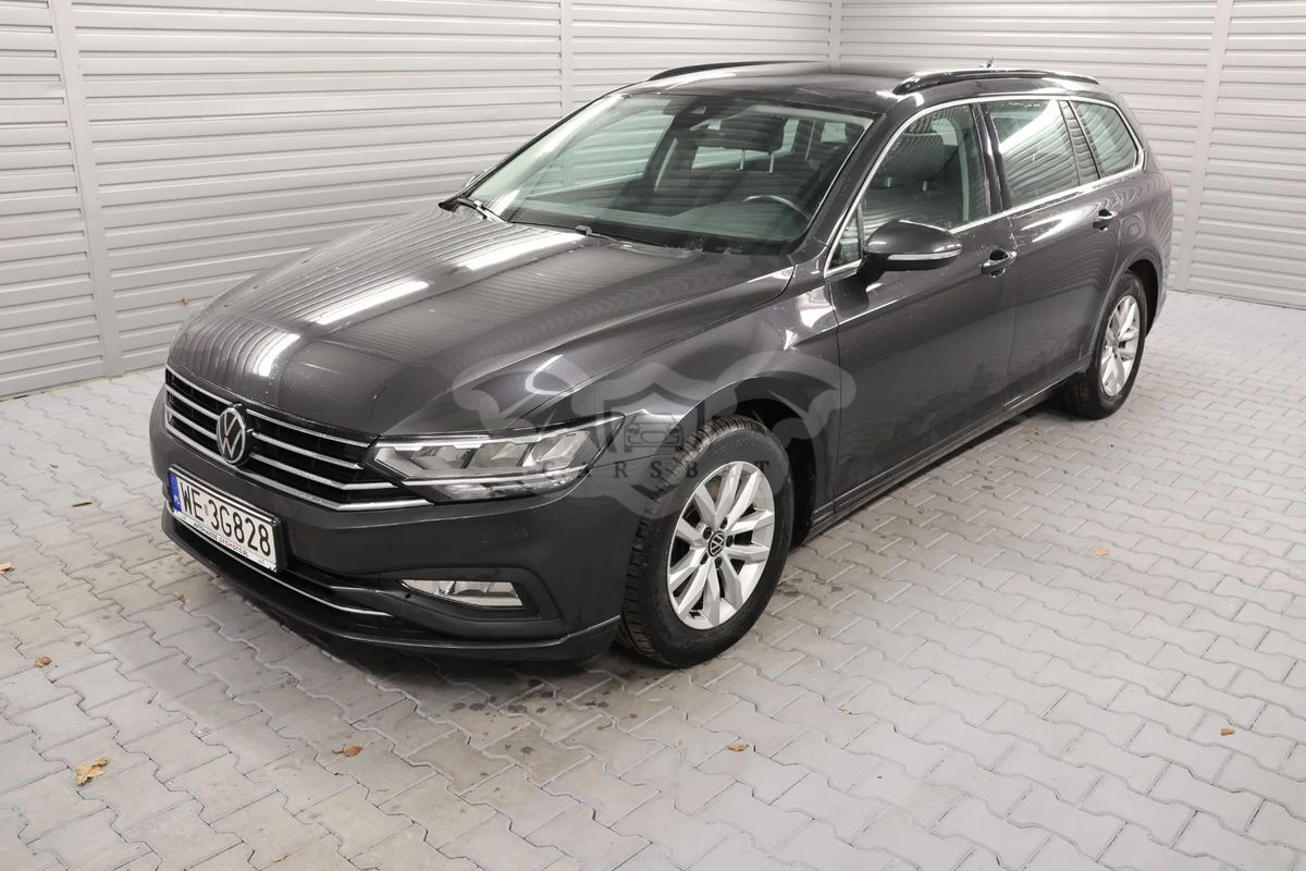 Volkswagen Passat B8 2.0 TDI EVO Elegance DSG 2021