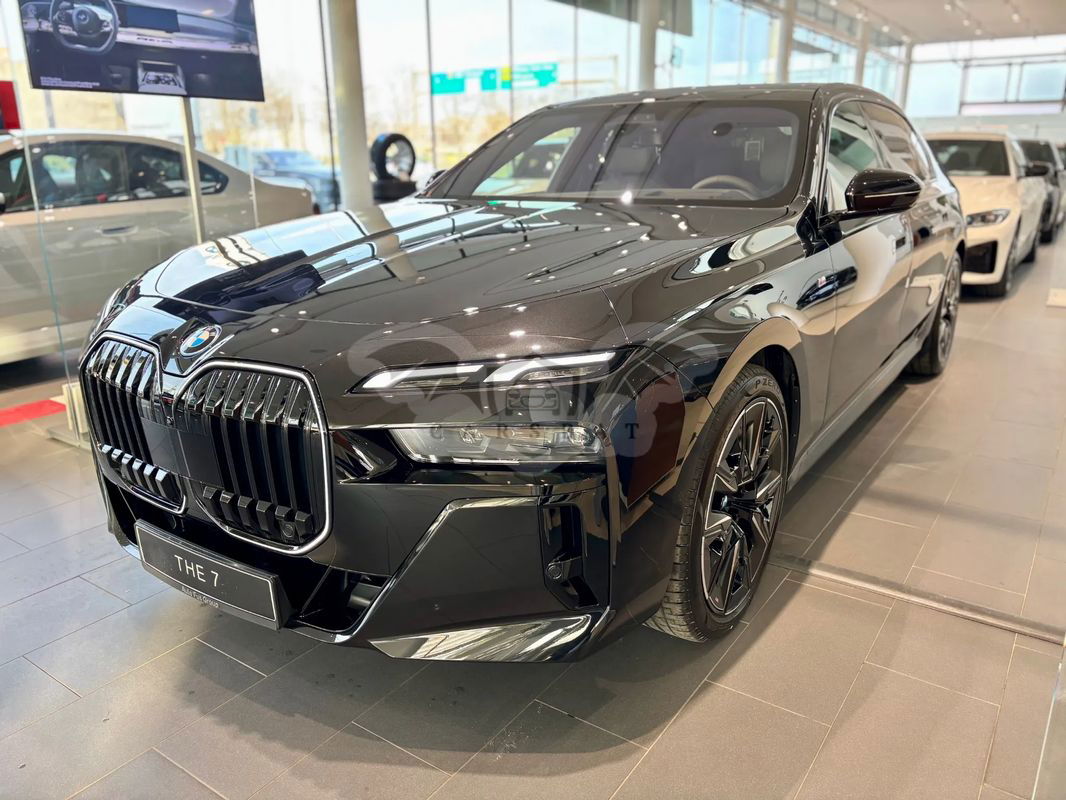 BMW i7 2024
