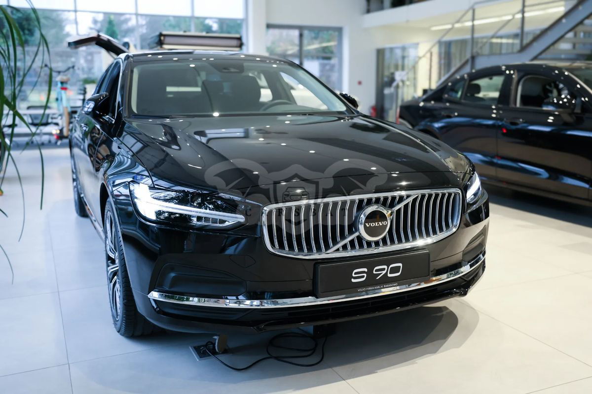 Volvo S90 B4 B Plus Bright 2024