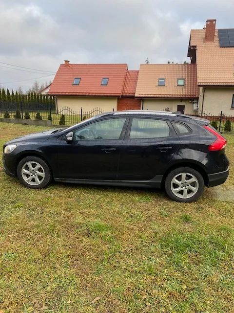Volvo V40 II D2 Momentum 2013