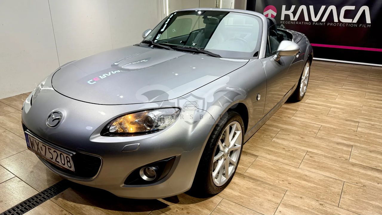 Mazda MX-5 (Miata) 2.0 Sport 2012