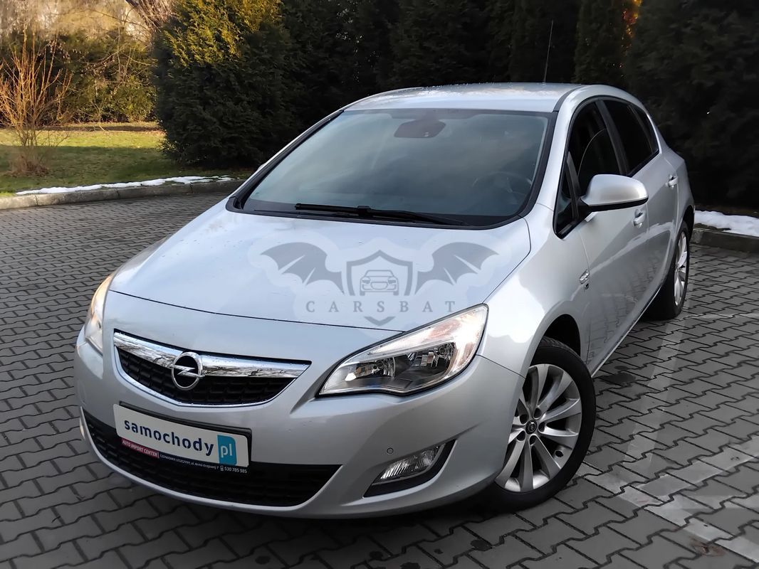 Opel Astra J 1.4 Turbo 150 Jahre 2012