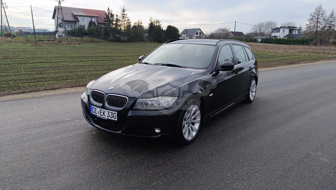 BMW 3 Series E90/E91/E92/E93 330d DPF Touring Edition Sport 2011