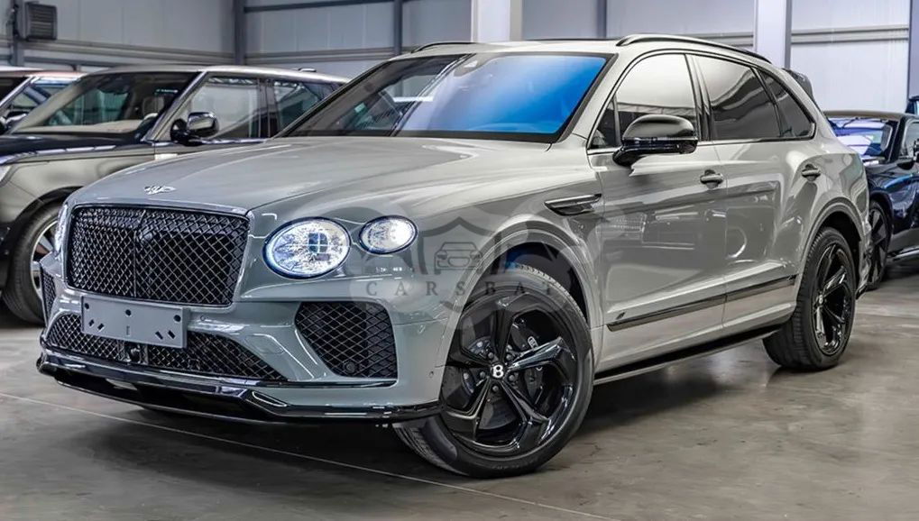 Bentley Bentayga V8 2024