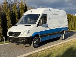Mercedes-Benz Sprinter 2011