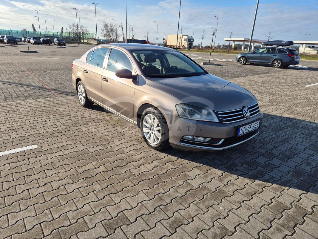 Volkswagen Passat B7 2.0 TDI Comfortline DSG 2011