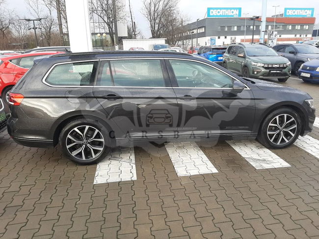 Volkswagen Passat B8 2.0 TDI EVO Business DSG 2022