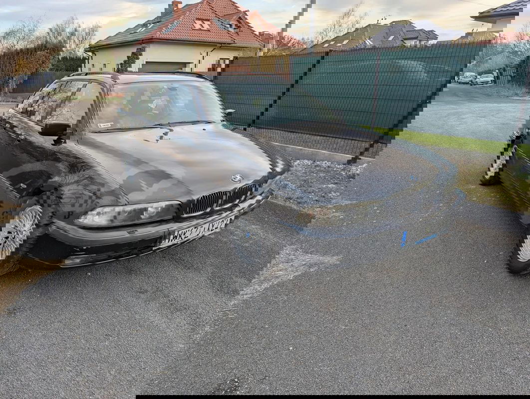 BMW 5 Series E39 1998