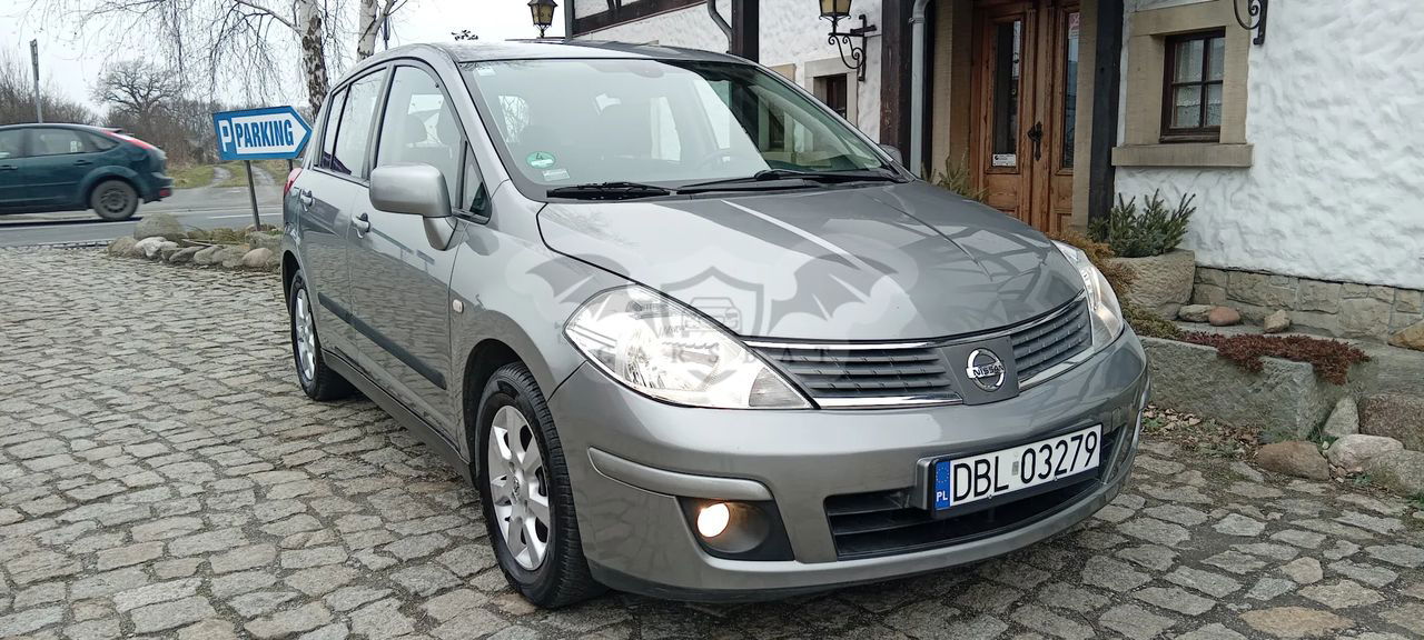 Nissan Tiida 2009