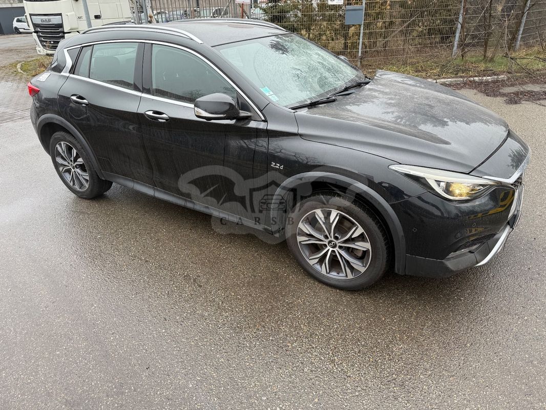 Infiniti QX30 2016
