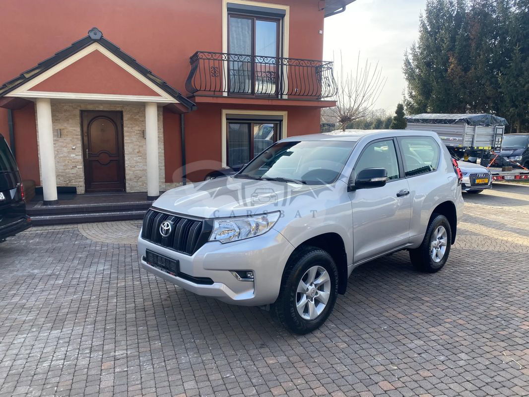 Toyota Land Cruiser VII LC 2.8 D-4D Entry 2020