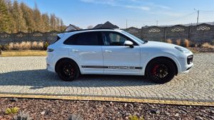 Porsche Cayenne III GTS 2021