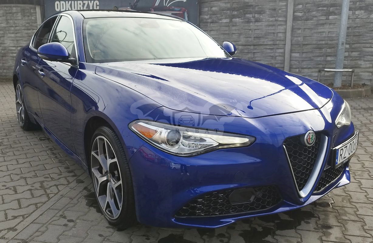 Alfa Romeo Giulia 2.0 Turbo 16V AT8-Q4 Ti 2021