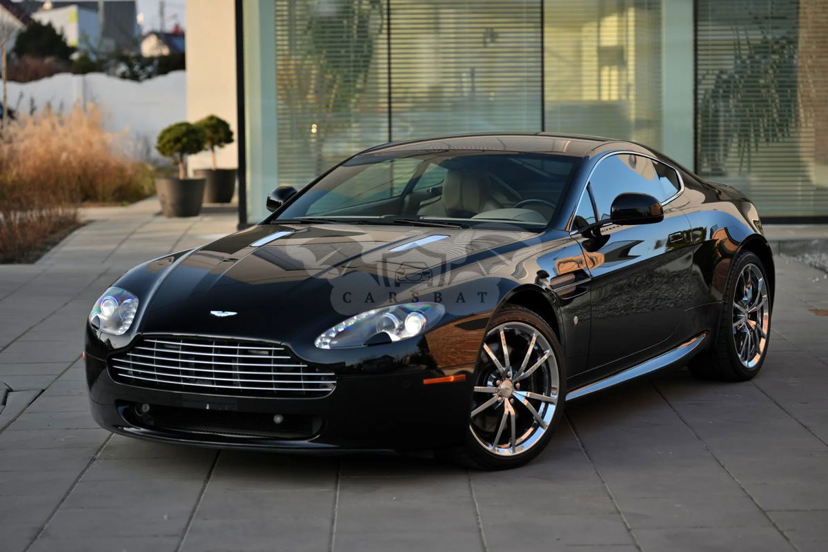 Aston Martin Vantage Sportshift AMR 2011