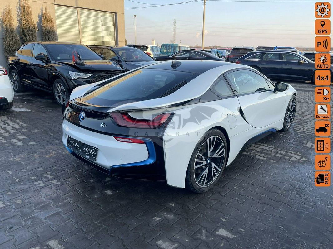 BMW i8 Coupe 2015