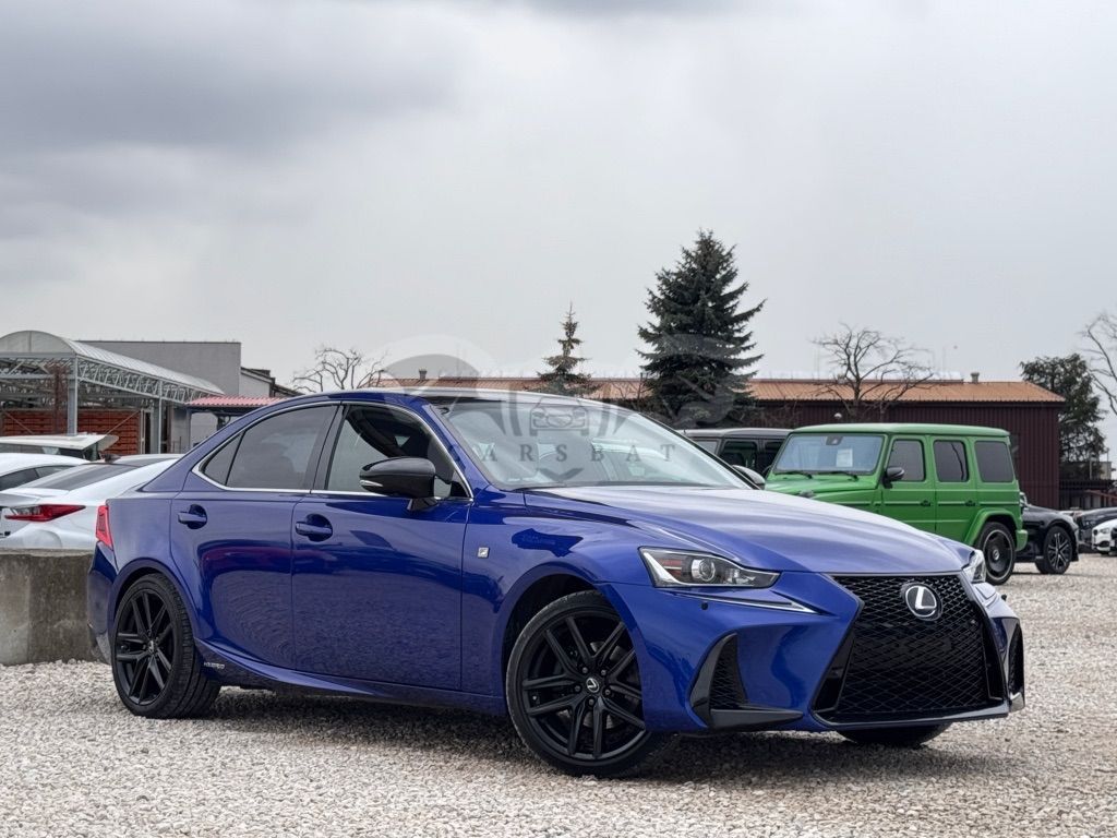 Lexus IS III 2020