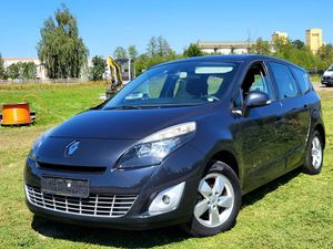 Renault Grand Scenic III TCe 130 Dynamique 2011