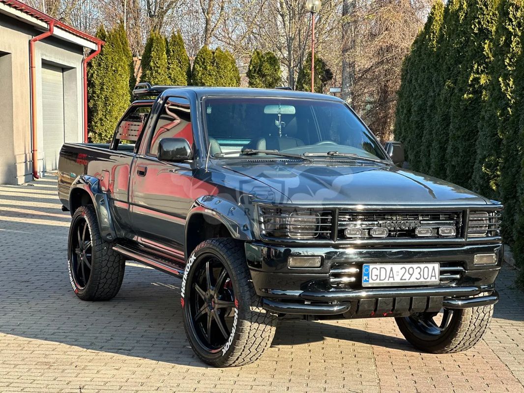 Toyota Hilux 4WD DLX 1991