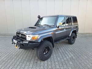 Toyota Land Cruiser VI LC 2.8 D-4D Prado 2017