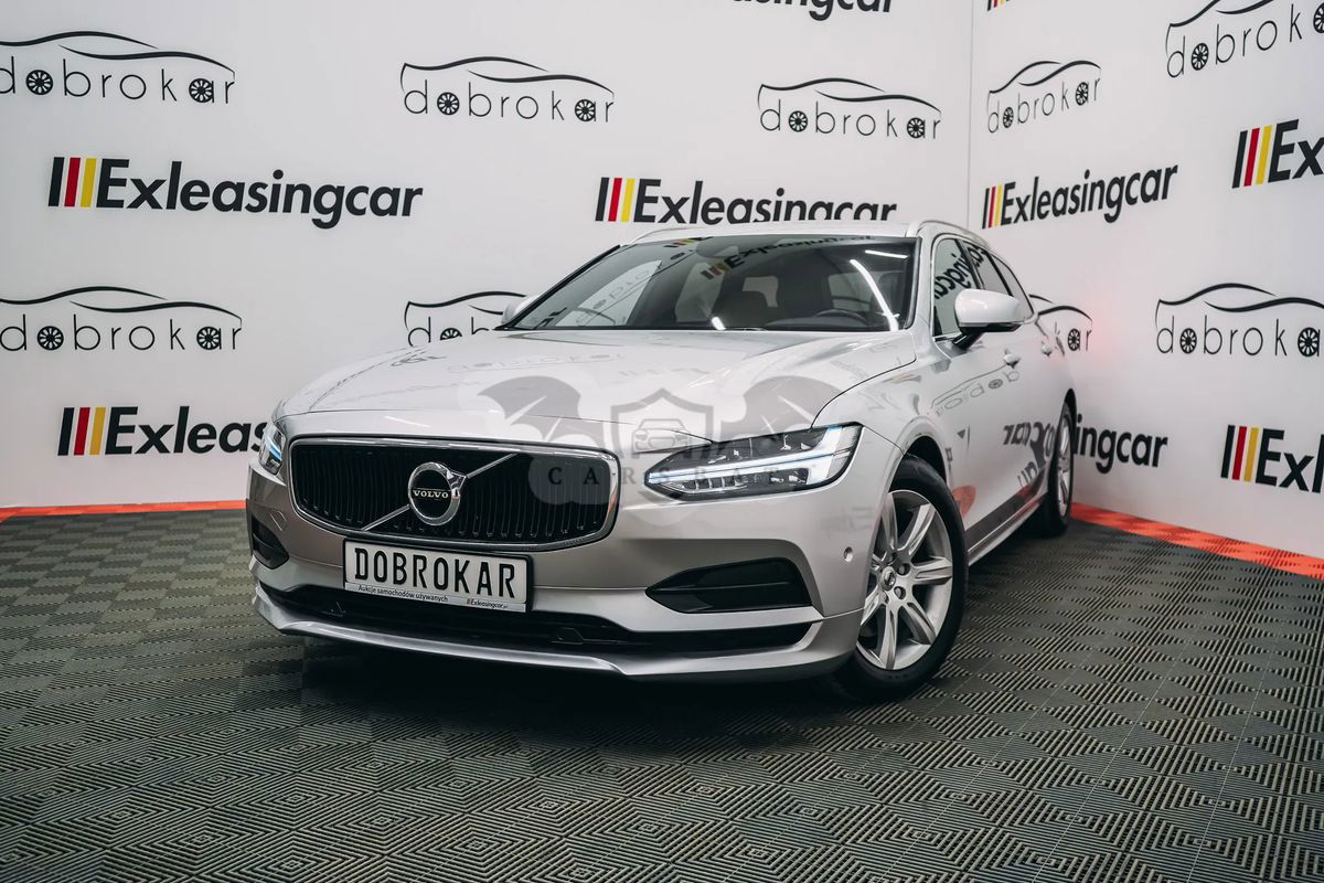 Volvo V90 D4 AWD Geartronic Momentum 2019