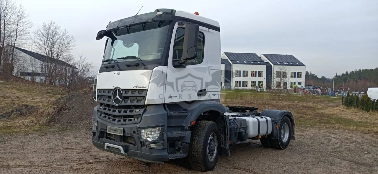 Mercedes-Benz Arocs 2015
