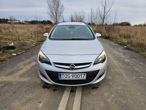 Opel Astra J 1.4 Turbo Sports Tourer 2013