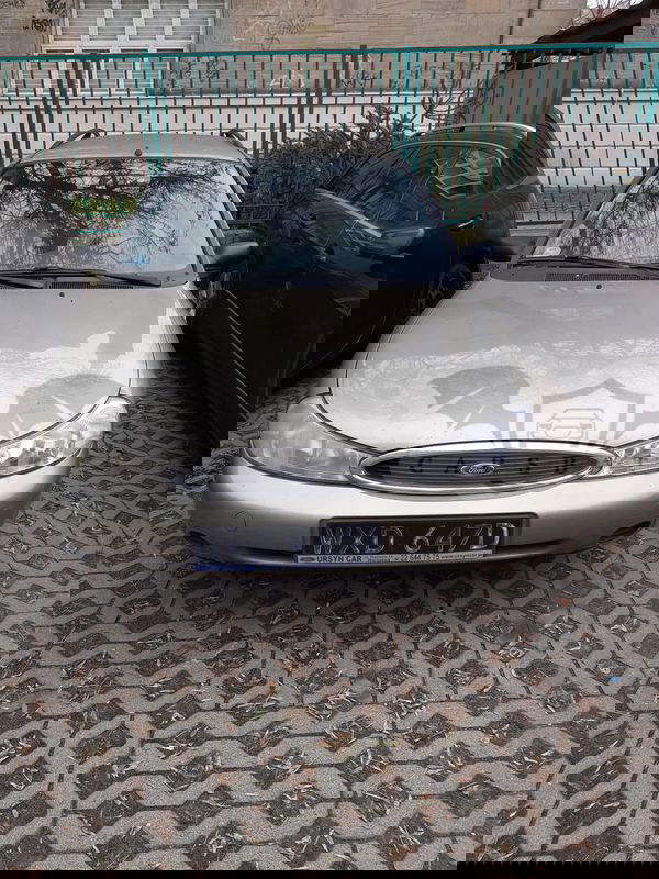 Ford Mondeo Mk2 1.8 16V Ghia 1999