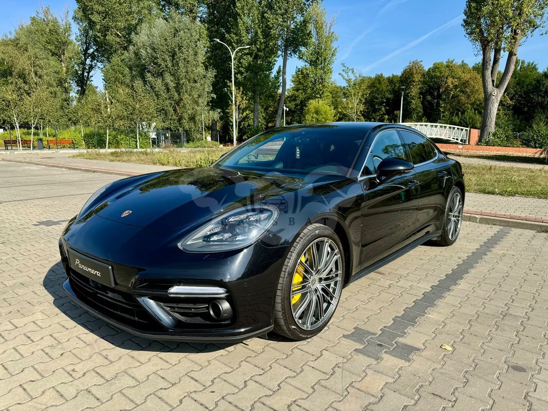 Porsche Panamera Turbo 2016