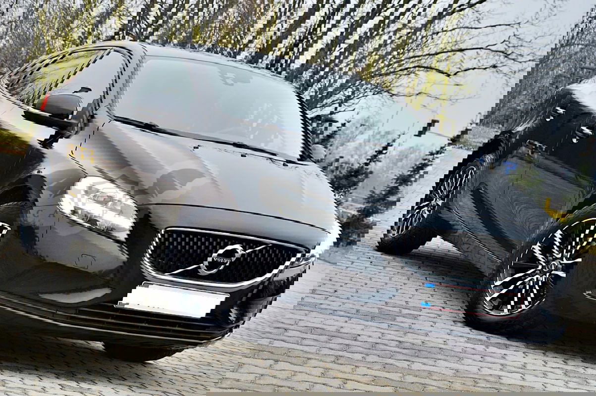 Volvo V40 II D2 Drive-E Momentum 2019