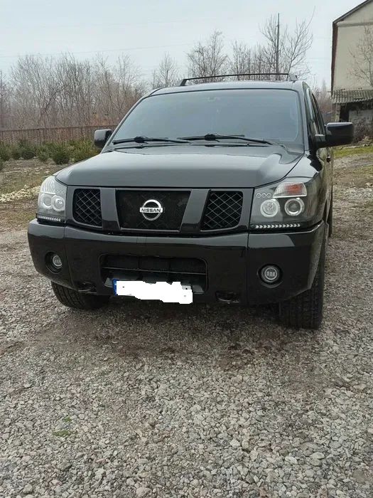 Nissan Armada 2014