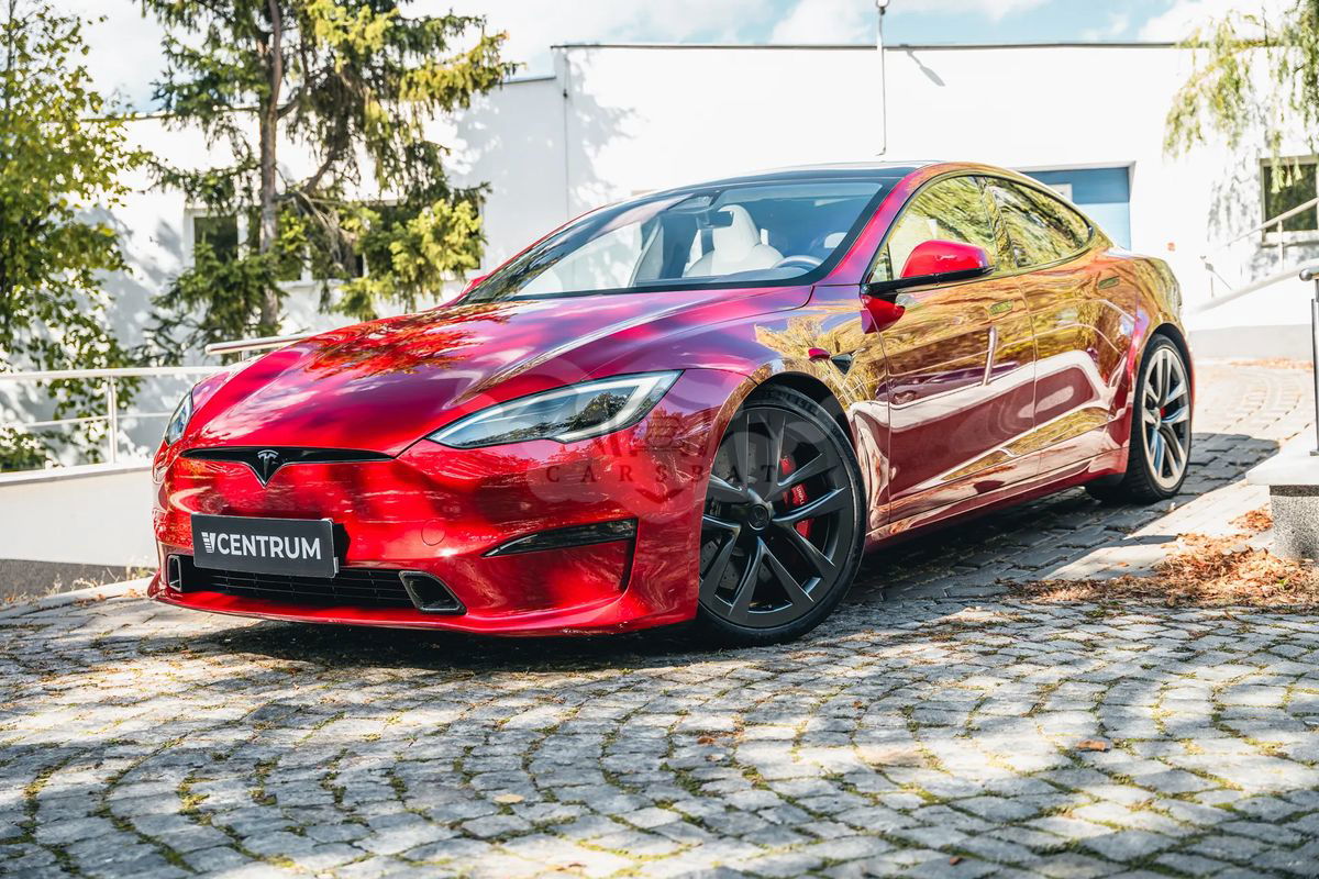 Tesla Model S Plaid 2023