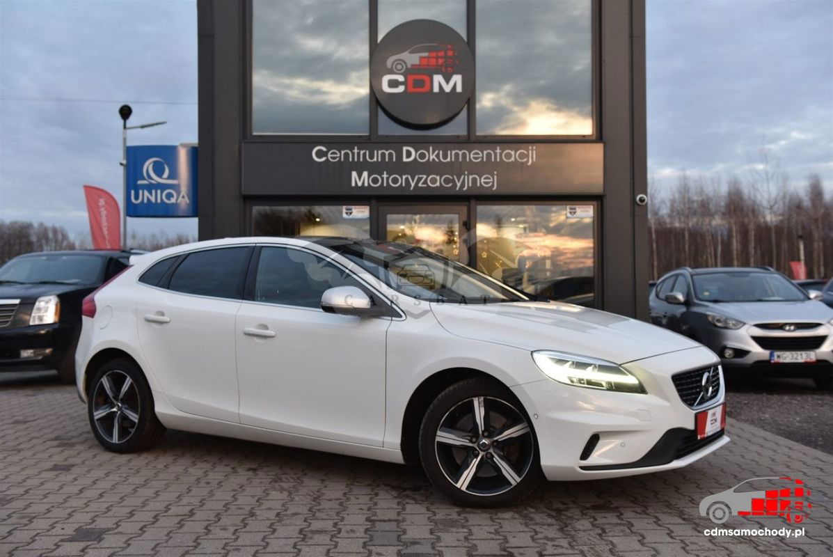 Volvo V40 II T3 Drive-E R-Design Momentum 2019