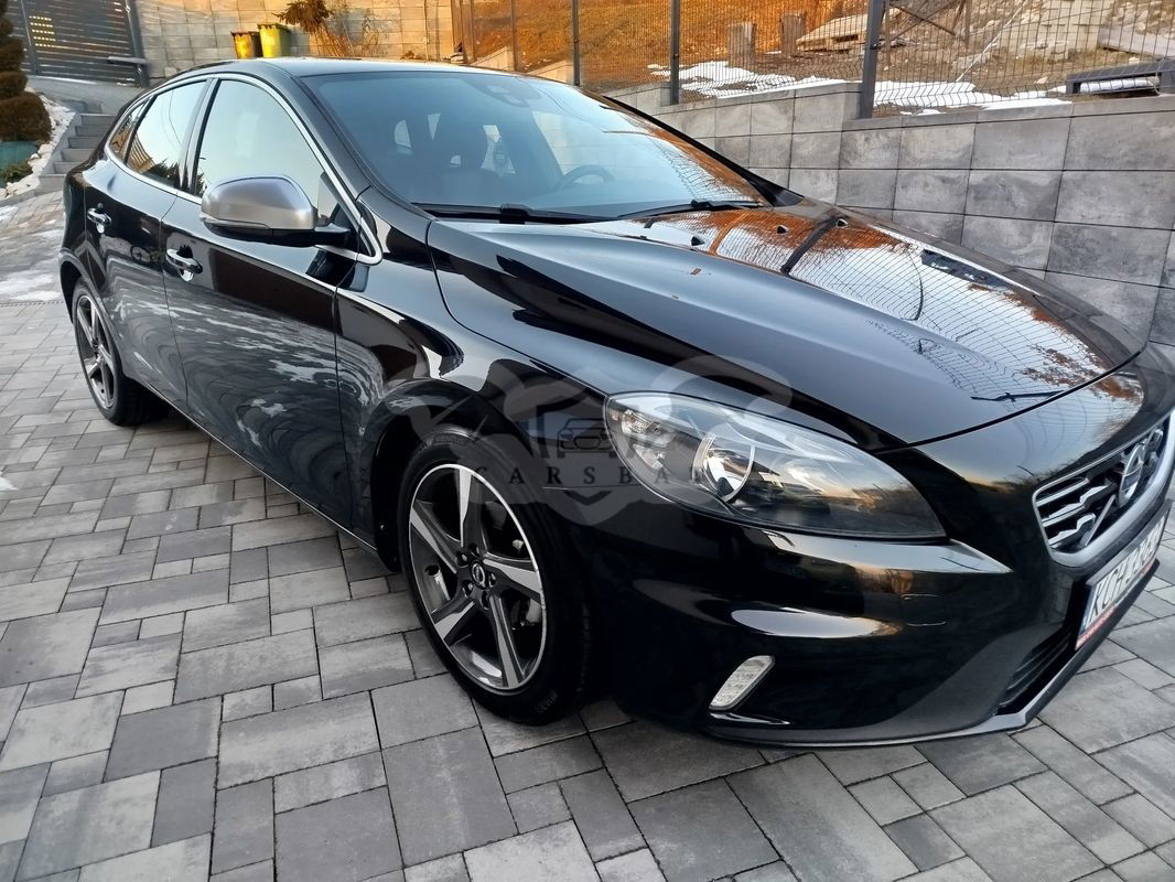 Volvo V40 II D2 R-Design Summum 2013