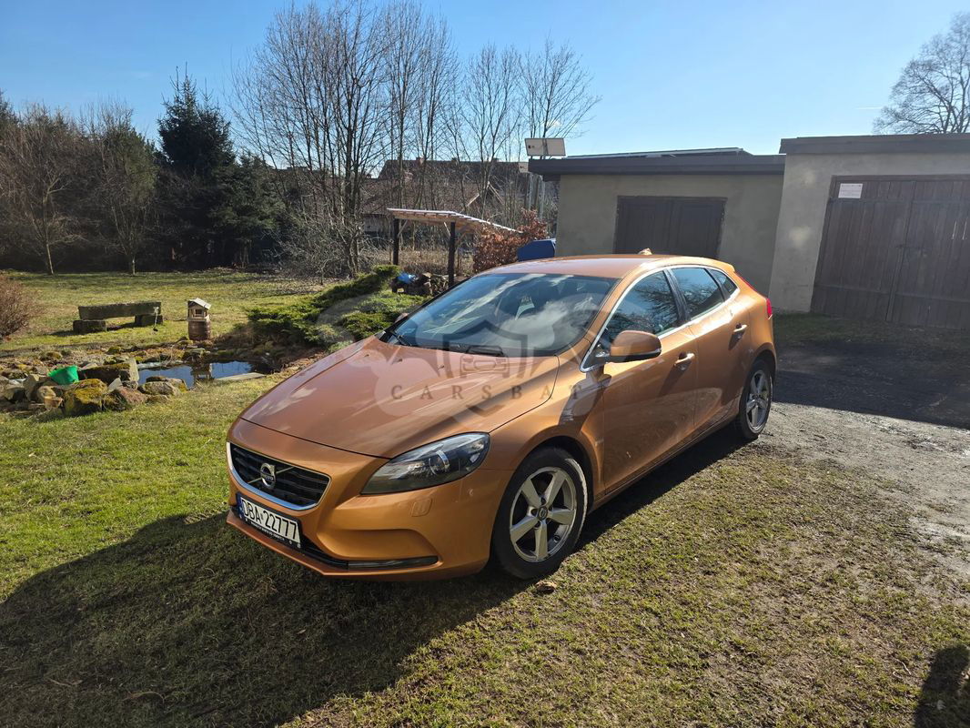 Volvo V40 II D2 2013