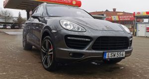 Porsche Cayenne II Turbo 2011