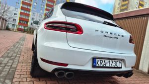 Porsche Macan I GTS 2017