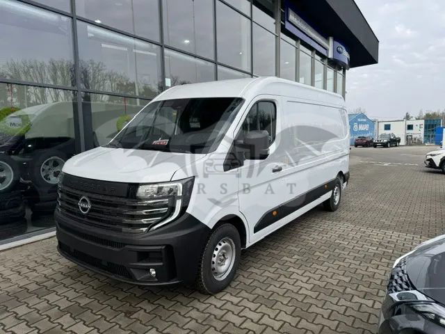 Nissan Interstar 2025