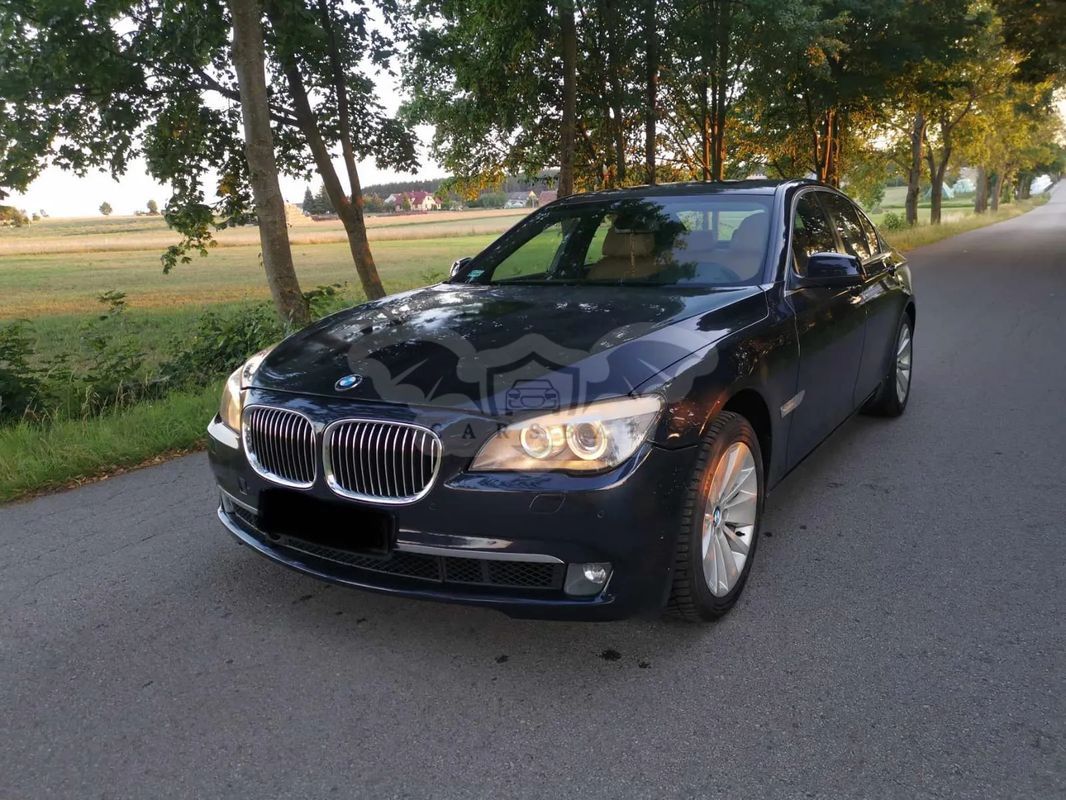 BMW 7 Series F01 730d L 2009