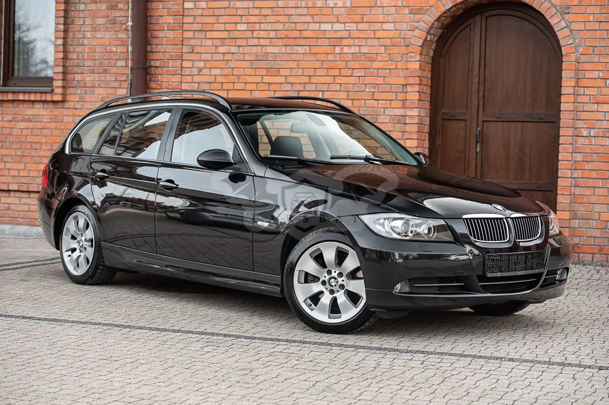 BMW 3 Series E90/E91/E92/E93 330i Touring 2006