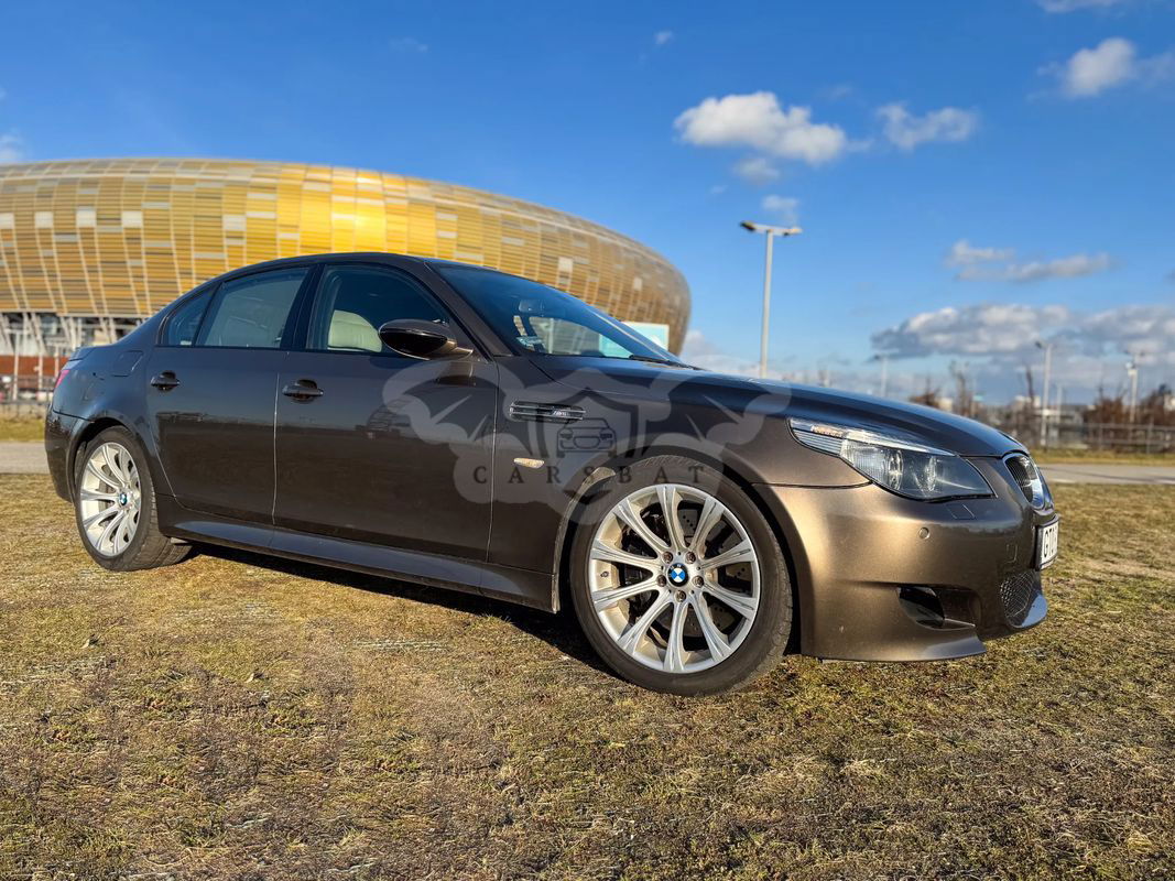 BMW M5 Standard 2006