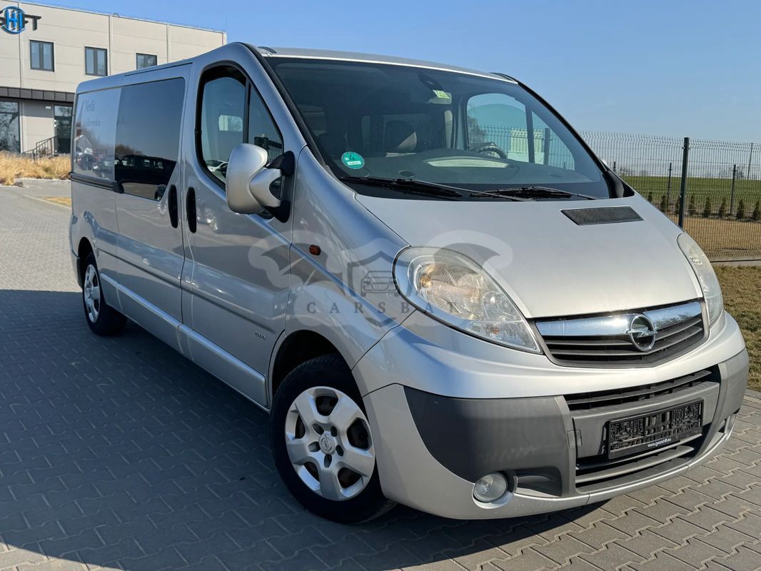 Opel Vivaro 2011