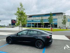 Tesla Model 3 Performance AWD 2023