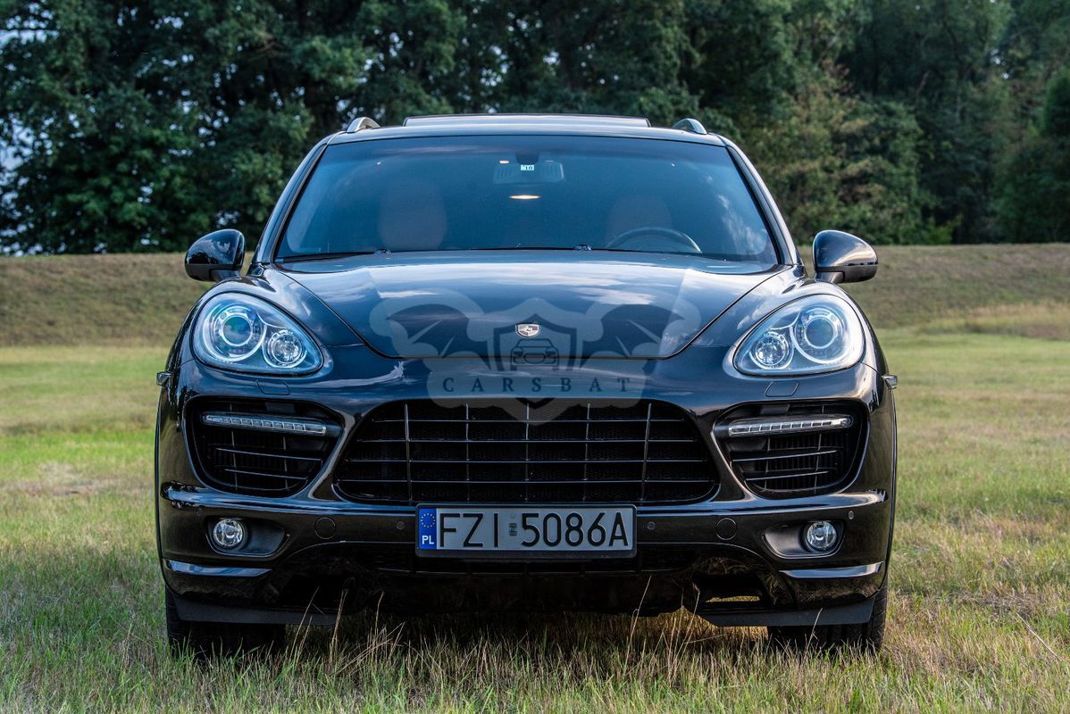 Porsche Cayenne II Turbo 2012