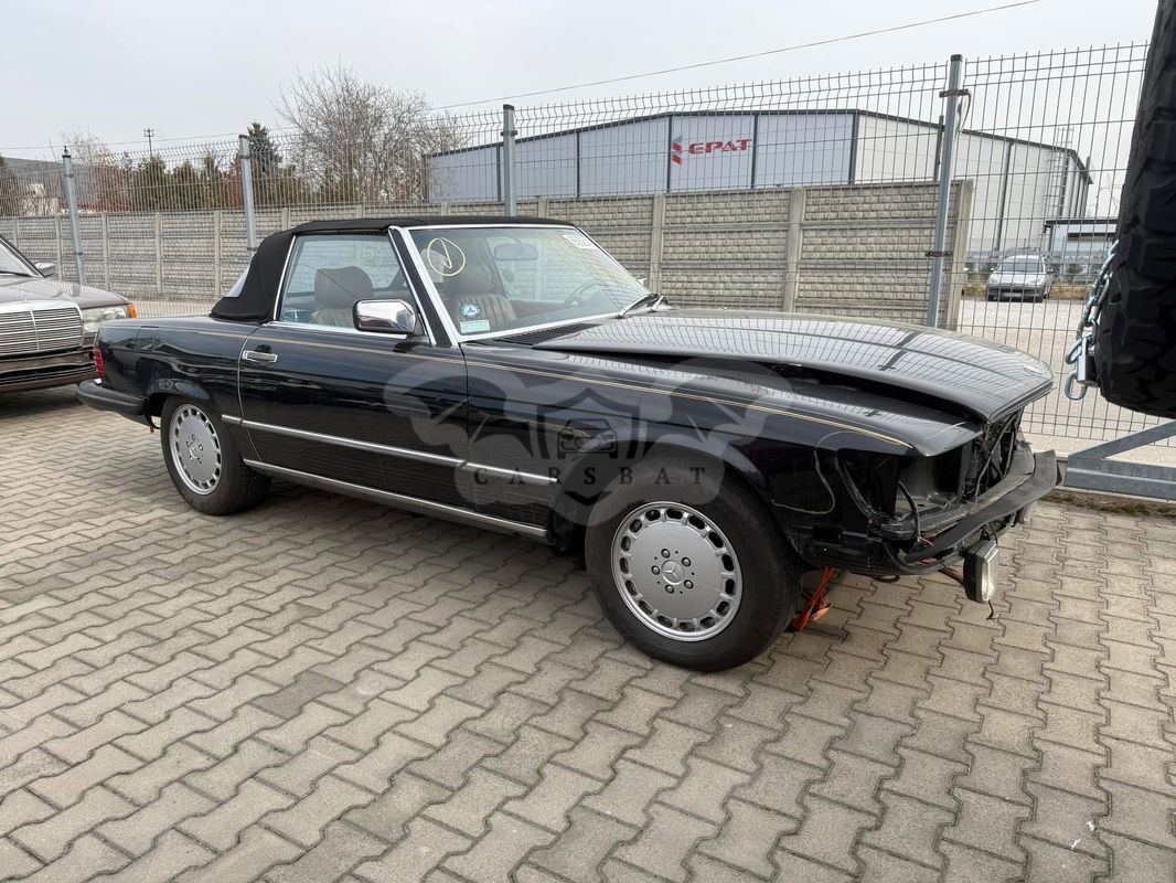 Mercedes-Benz SL R107 600 1988