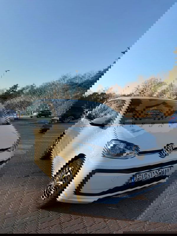 Volkswagen Up! 1.0 move 2017