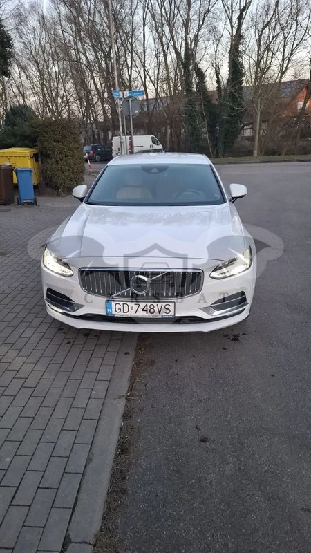 Volvo S90 D5 AWD Momentum 2017