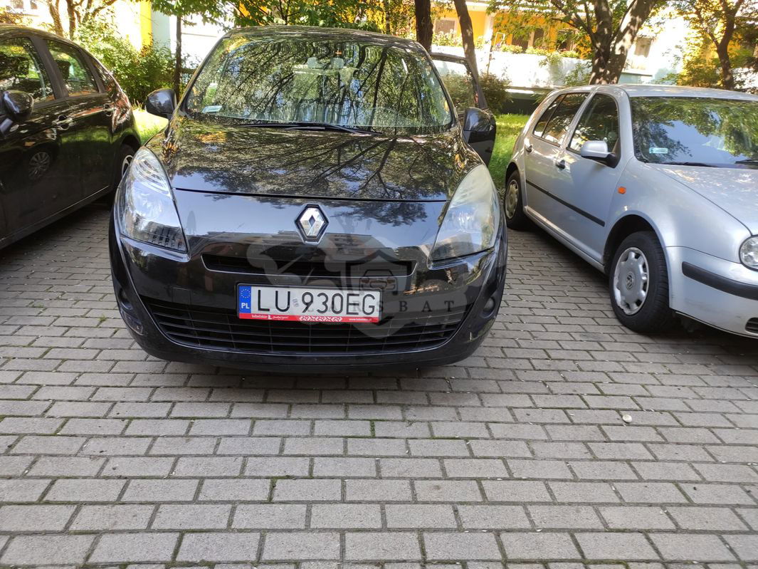 Renault Grand Scenic III Gr 2.0 16V Privilege CVT 2010
