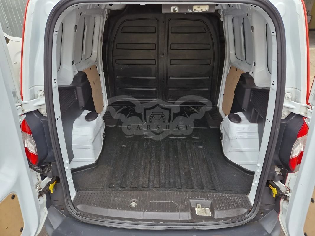 Ford Transit Courier 2016